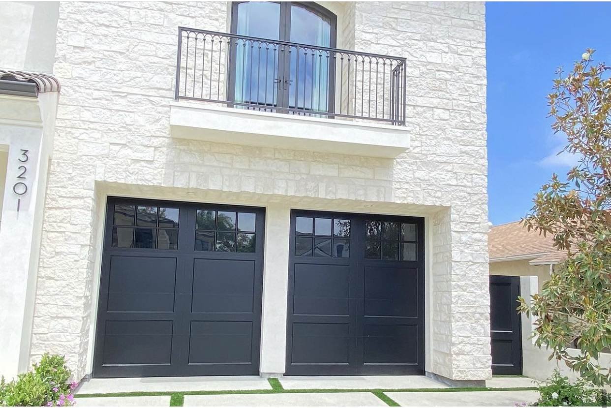 GD-32 — Paint Grade Traditional Garage Doors with Divided Lites