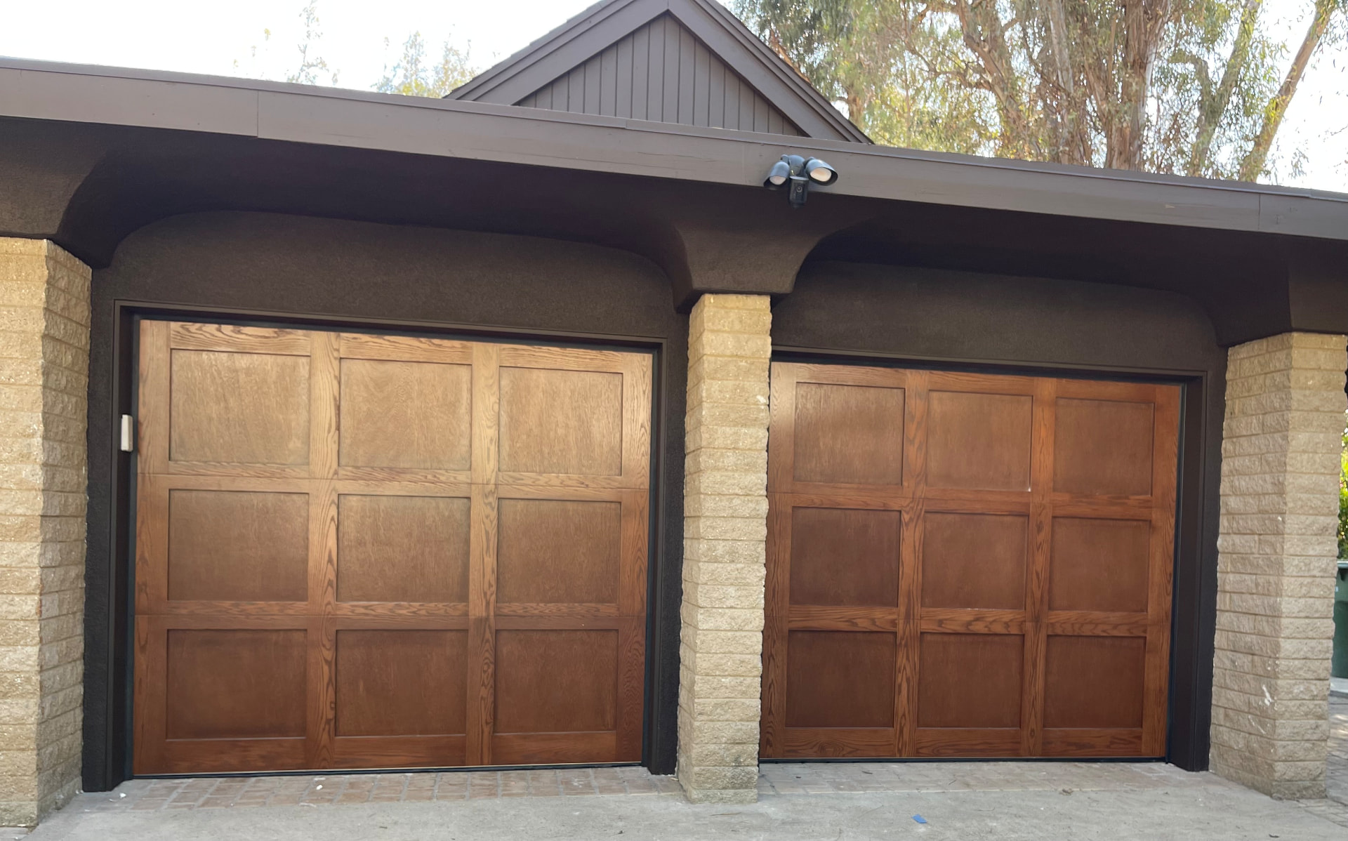 GD-25 — Red Oak Recessed Panel Garage Doors