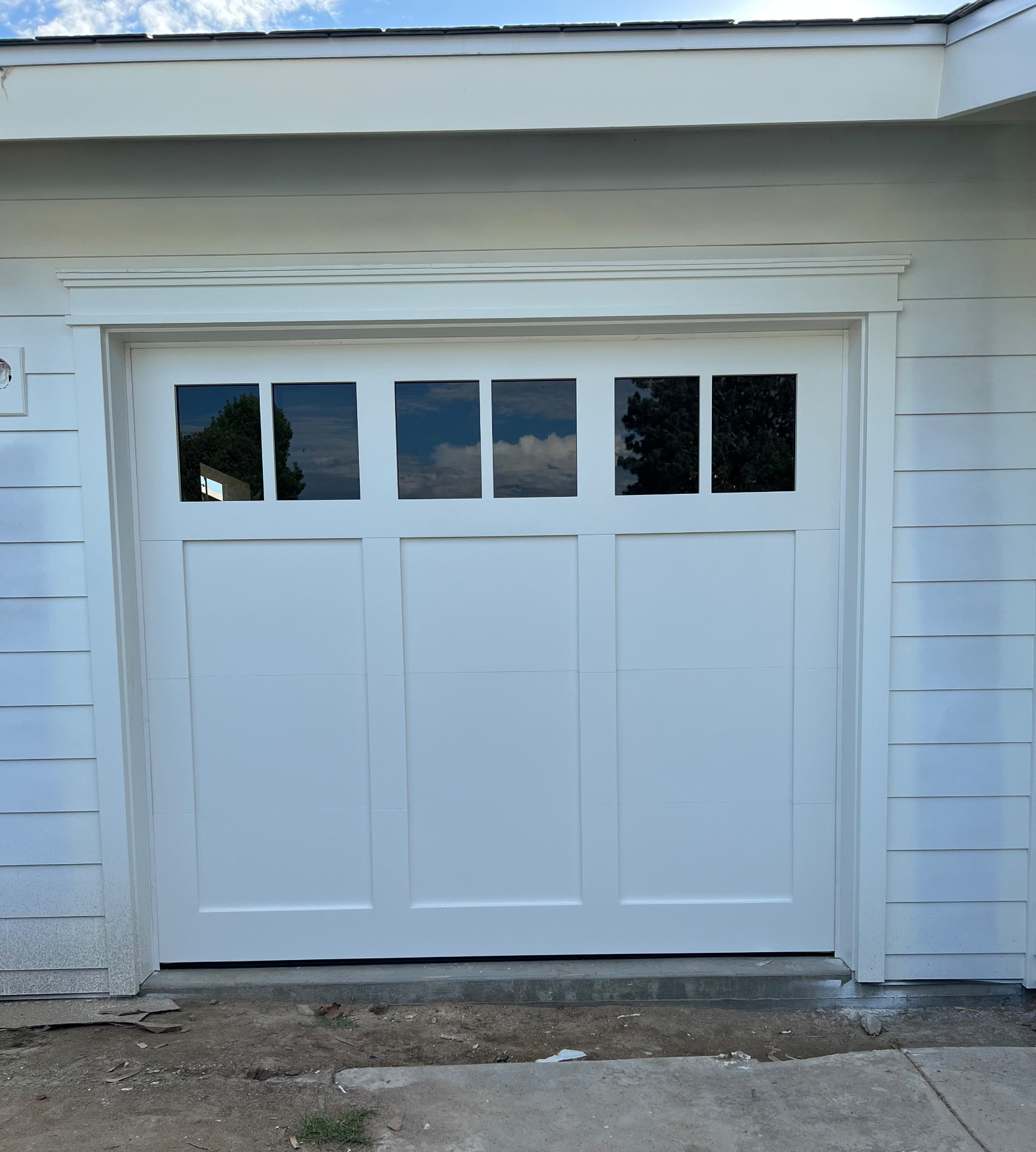 GD-05 — White Craftsman Garage Door