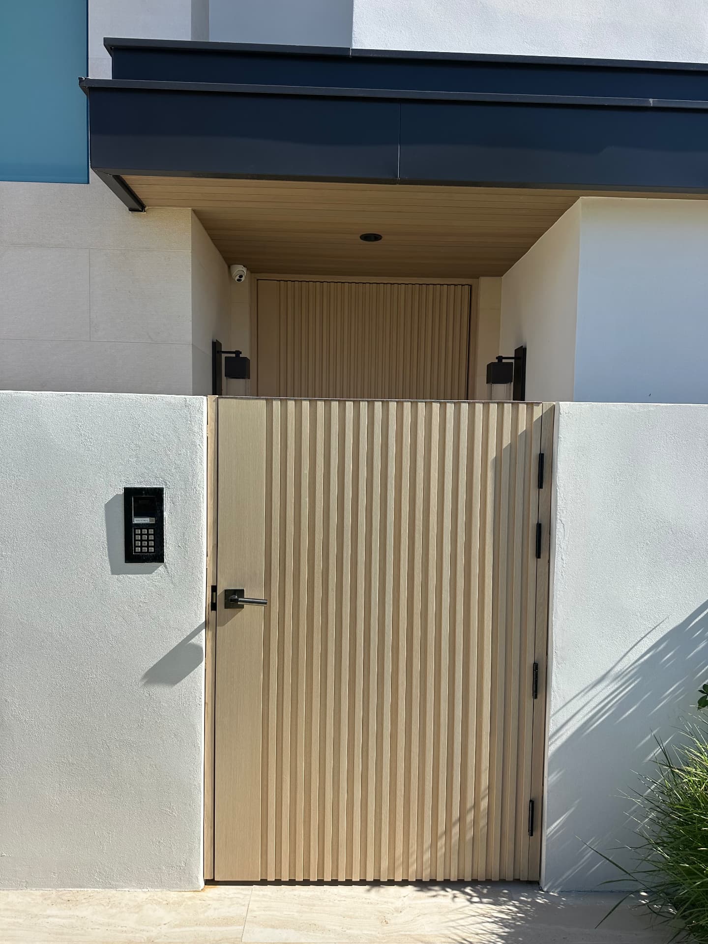 PG-20 — Rift Oak Fluted Pedestrian Gate