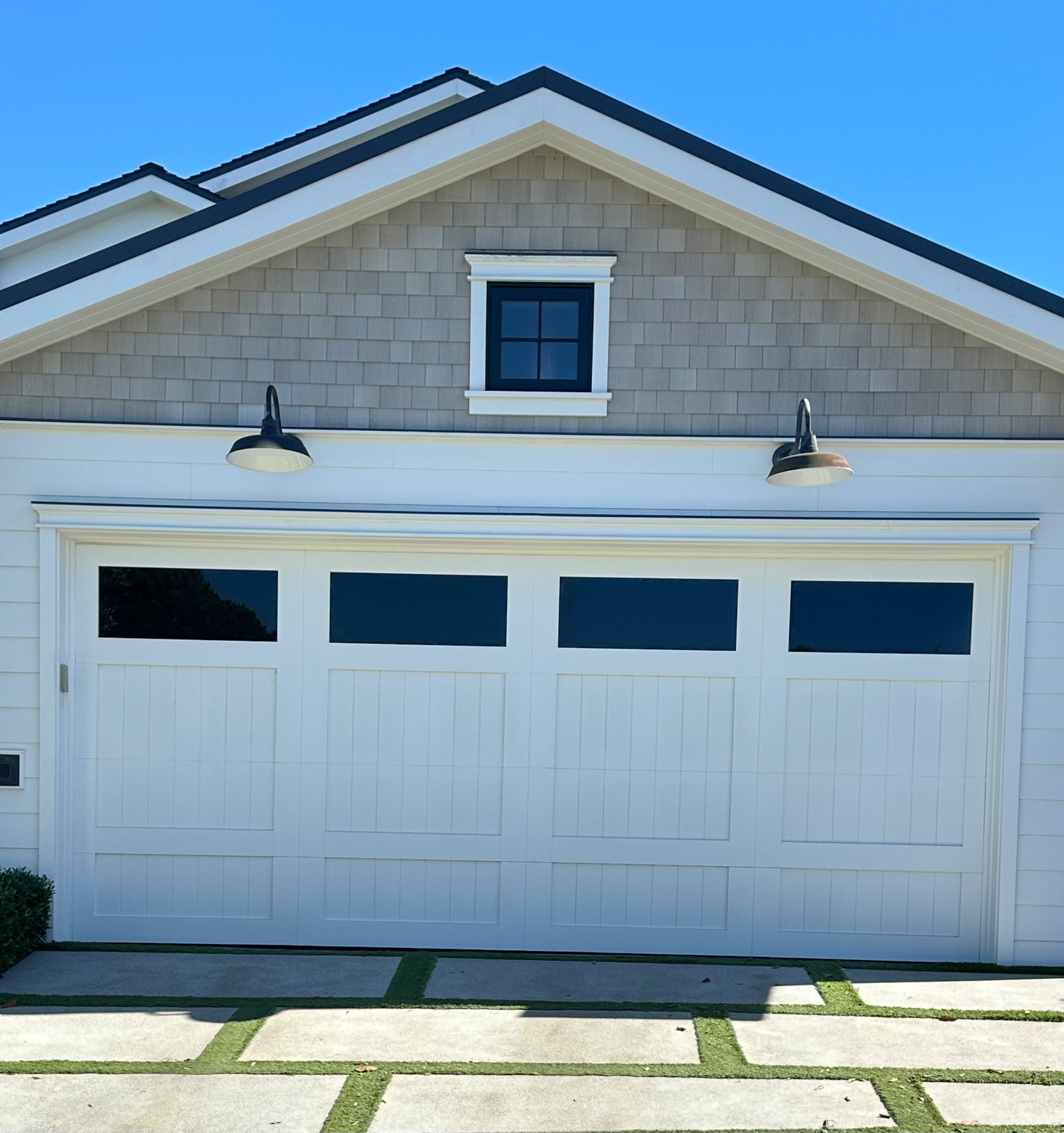 GD-33 — Paint Grade Coastal Traditional Garage Door