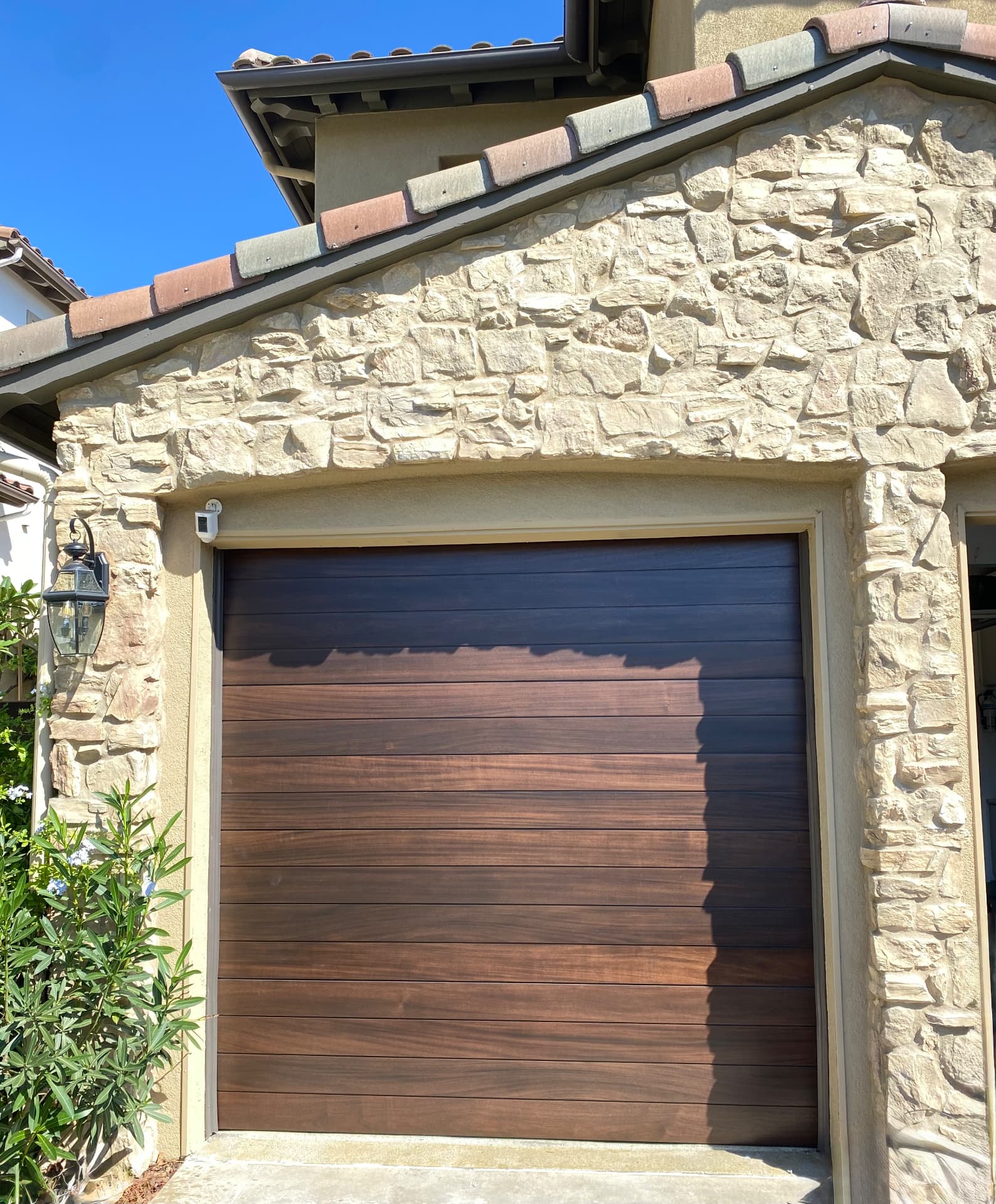 GD-18 — Modern African Mahogany Garage Doors